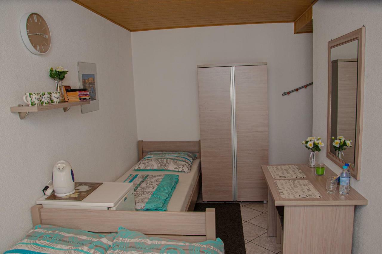 Zielona Okiennica Chillout Appartement Chłopy Buitenkant foto