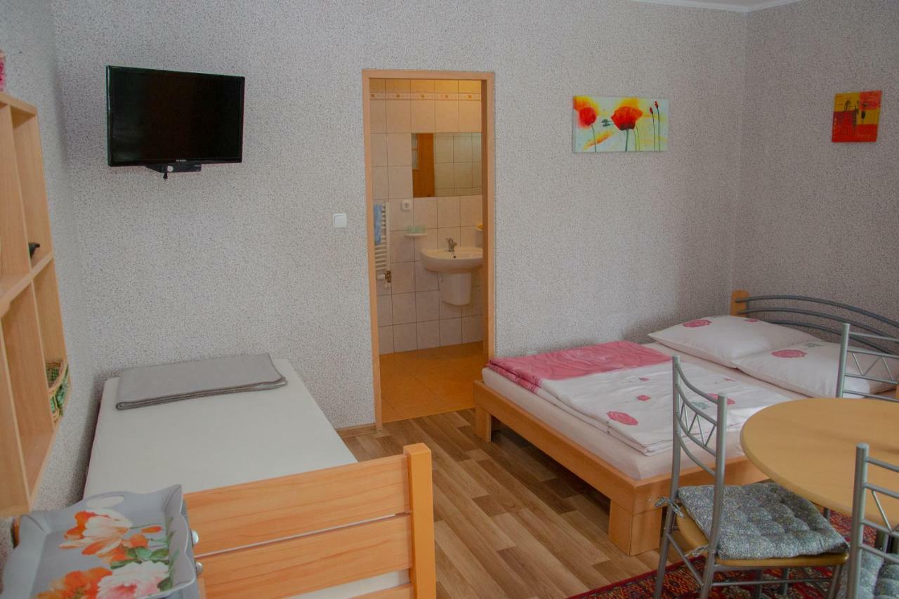 Zielona Okiennica Chillout Appartement Chłopy Buitenkant foto