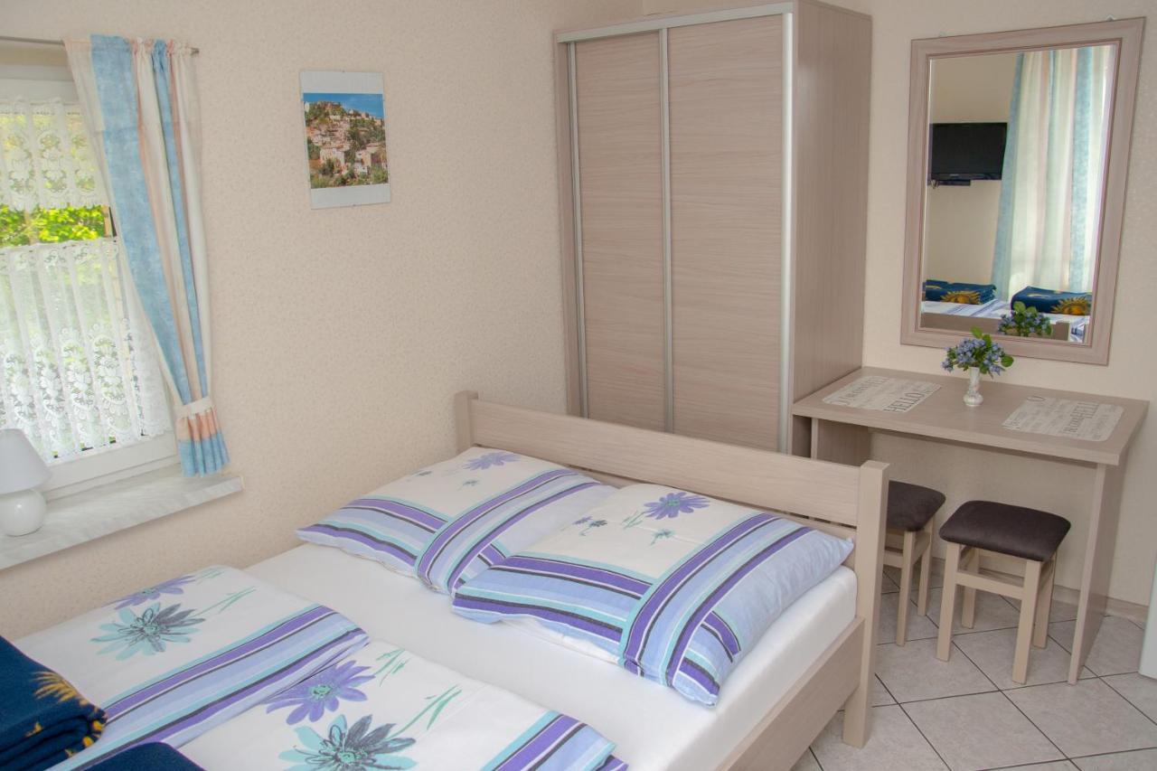 Zielona Okiennica Chillout Appartement Chłopy Buitenkant foto